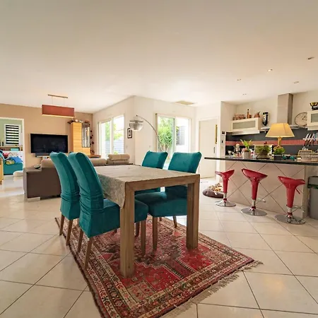 Villa Topaze By Precious Houses Villa Baillargues